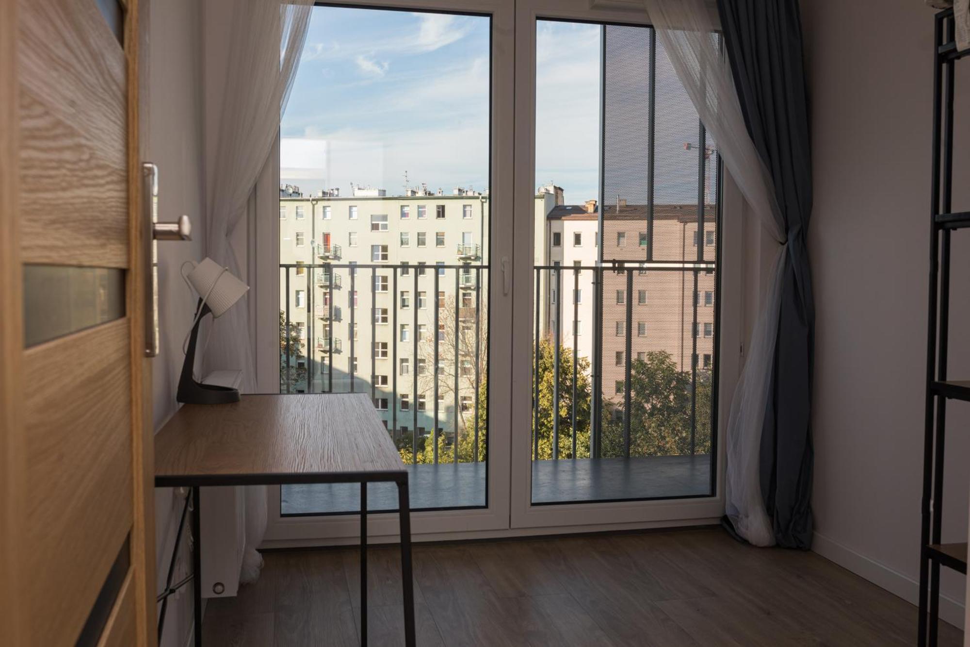 Komfort W Centrum Parking Вроцлав Экстерьер фото