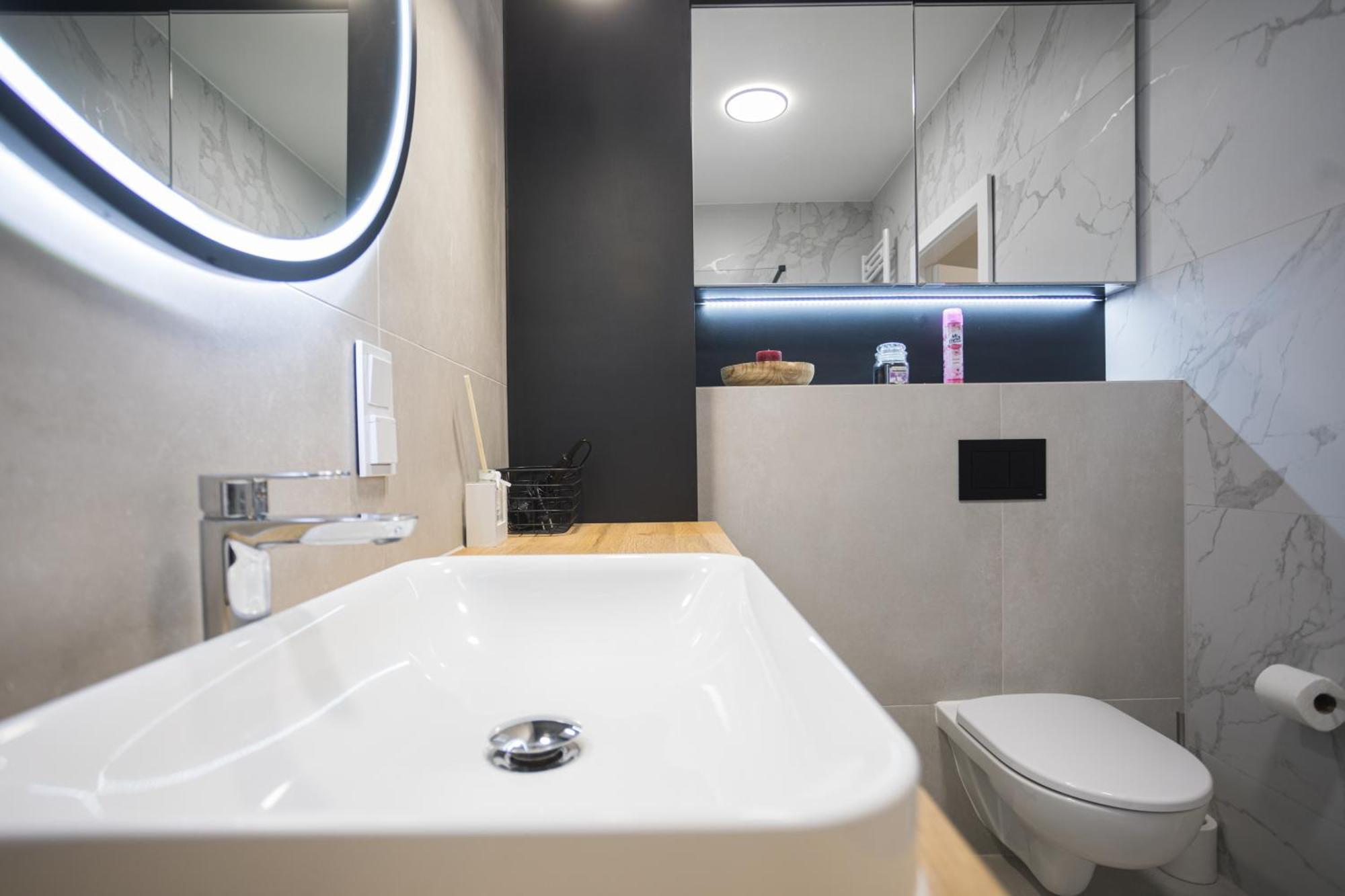 Komfort W Centrum Parking Вроцлав Экстерьер фото